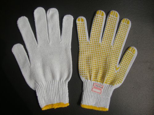Dotted glove